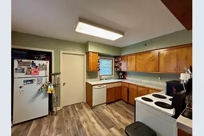 135  Felix St, Wales, WI 53183 - Photo 4