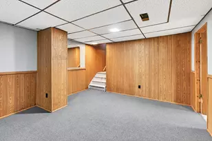 W184N8293 Tours Dr, Menomonee Falls, WI 53051 - Photo 44