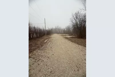 3341 W Rawson St, Franklin, WI 53132 - Photo 2