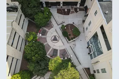 270 E Highland Ave #916, Milwaukee, WI 53202 - Photo 40