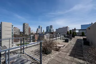 270 E Highland Ave, Milwaukee, WI 53202 - Photo 30