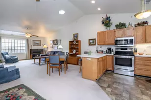 N114W16484 Crown Ct, Germantown, WI 53022 - Photo 28