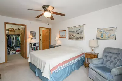 16484 W Crown Ct, Germantown, WI 53022 - Photo 38