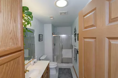 16484 W Crown Ct, Germantown, WI 53022 - Photo 12