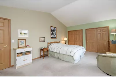 16484 W Crown Ct, Germantown, WI 53022 - Photo 16