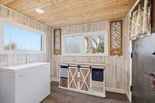 1011 Aurora St, Waukesha, WI 53186 - Photo 34