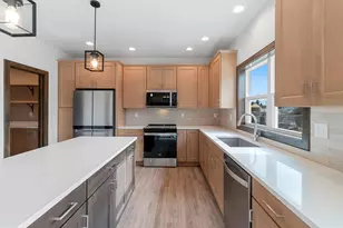 4631 Ridge Ct, Manitowoc, WI 54220 - Photo 12