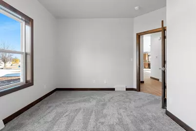 4631  Ridge Ct, Manitowoc, WI 54220 - Photo 32