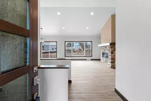 4631 Ridge Ct, Manitowoc, WI 54220 - Photo 4