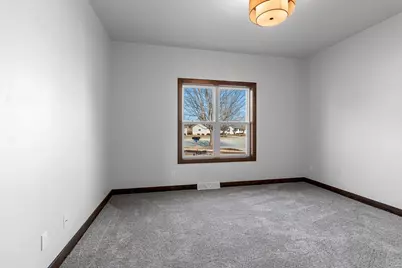 4631  Ridge Ct, Manitowoc, WI 54220 - Photo 22