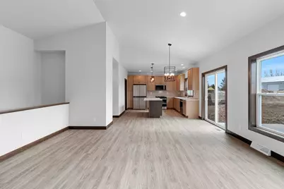 4631  Ridge Ct, Manitowoc, WI 54220 - Photo 6