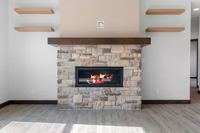 4631  Ridge Ct, Manitowoc, WI 54220 - Photo 10