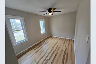 327 E Hunt Ave, Twin Lakes, WI 53181 - Photo 12