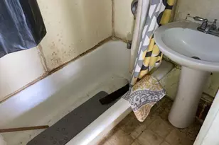 2910 N 9th St, Milwaukee, WI 53206 - Photo 10