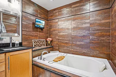 413 N 2nd St #Unit 570, Milwaukee, WI 53203 - Photo 32