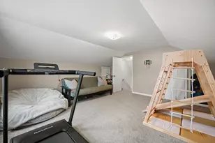 10529 W Grantosa Dr, Wauwatosa, WI 53222 - Photo 20