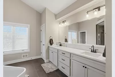 3082  Monona Ct, Summit, WI 53066 - Photo 20