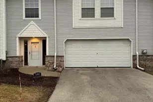 340 Jennifer Ln, Brookfield, WI 53045 - Photo 1