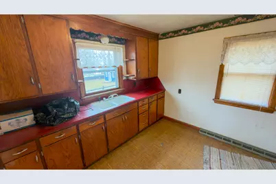 265  Charlevoix St, Marquette, WI 53947 - Photo 18