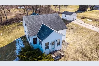 265  Charlevoix St, Marquette, WI 53947 - Photo 48