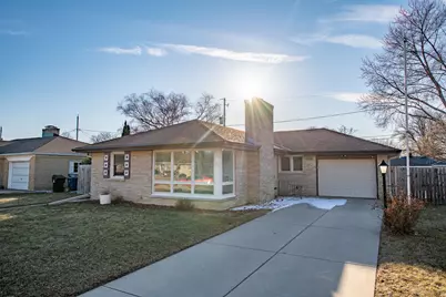 1934  Mars Ave, Racine, WI 53404 - Photo 4