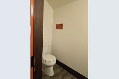 4464 S Whitnall Ave, Saint Francis, WI 53235 - Photo 48