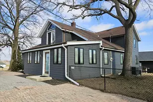 4464 S Whitnall Ave, Saint Francis, WI 53235 - Photo 2