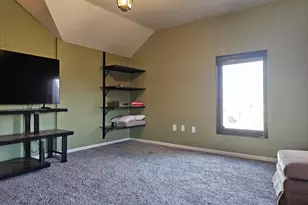 4464 S Whitnall Ave, Saint Francis, WI 53235 - Photo 40