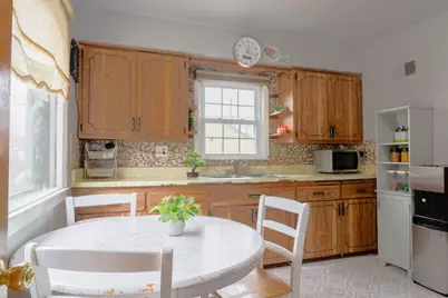 2415 W Morgan Ave, Milwaukee, WI 53221 - Photo 8