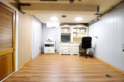 2415 W Morgan Ave, Milwaukee, WI 53221 - Photo 22