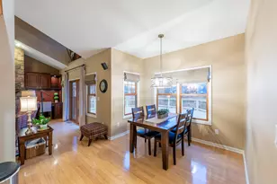 8442 E Ridge Dr, Pleasant Prairie, WI 53158 - Photo 12