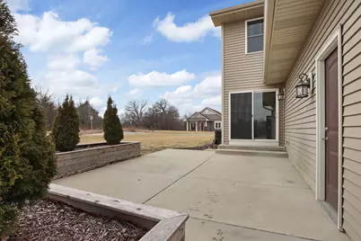 1172  Springbrook Dr, Burlington, WI 53105 - Photo 32