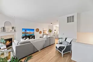 208 E Reservoir Ave, Milwaukee, WI 53212 - Photo 12