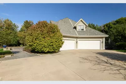 W305N2808  Foxwood Ct, Delafield, WI 53072 - Photo 76