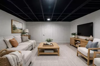 805 N Oakwood Ave, Oconomowoc, WI 53066 - Photo 46