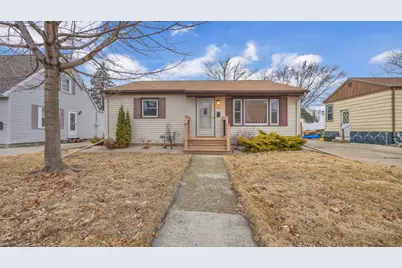 561 E 9th St, Fond du Lac, WI 54935 - Photo 2