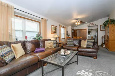 9880 W Puetz Rd #9882, Franklin, WI 53132 - Photo 16