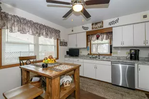 9880 W Puetz Rd, Franklin, WI 53132 - Photo 24