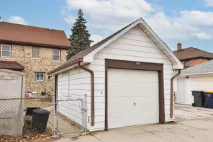 1112 S 77th St, West Allis, WI 53214 - Photo 20