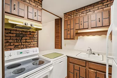 11937 W Appleton Ave #20, Milwaukee, WI 53224 - Photo 6