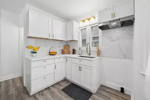 4045 N Montreal St, Milwaukee, WI 53216 - Photo 8