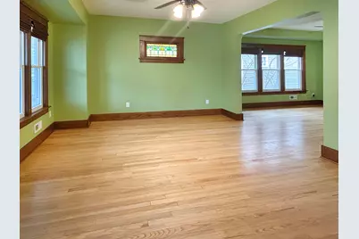 3041 S 11th St, Milwaukee, WI 53215 - Photo 8