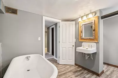 217 S Lincoln St, Elkhorn, WI 53121 - Photo 40