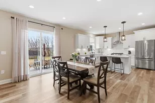 520 Edgewater Dr, West Bend, WI 53095 - Photo 2