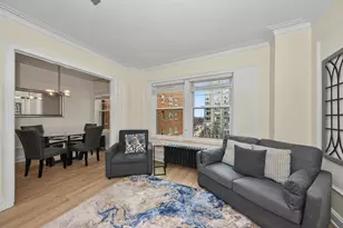 1028 E Juneau Ave, Milwaukee, WI 53202 - Photo 1