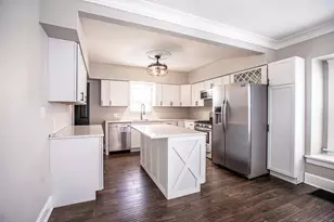 909 Arthur Ave, Racine, WI 53405 - Photo 4