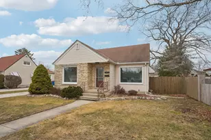 2835 Blaine Ave, Racine, WI 53405 - Photo 2