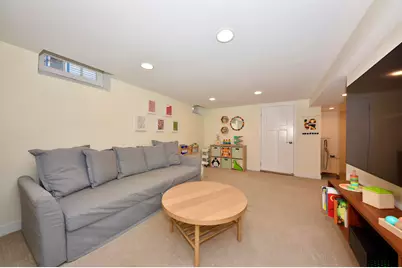 2830 N 78th St, Milwaukee, WI 53222 - Photo 14