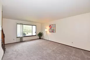 6081 W Calumet Rd, Milwaukee, WI 53223 - Photo 4