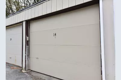 6081 W Calumet Rd, Milwaukee, WI 53223 - Photo 26